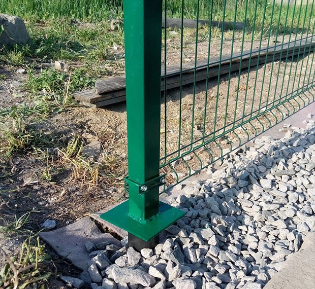 Заборные винтовые сваи в Аксае